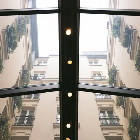 Bachaumont Hotel